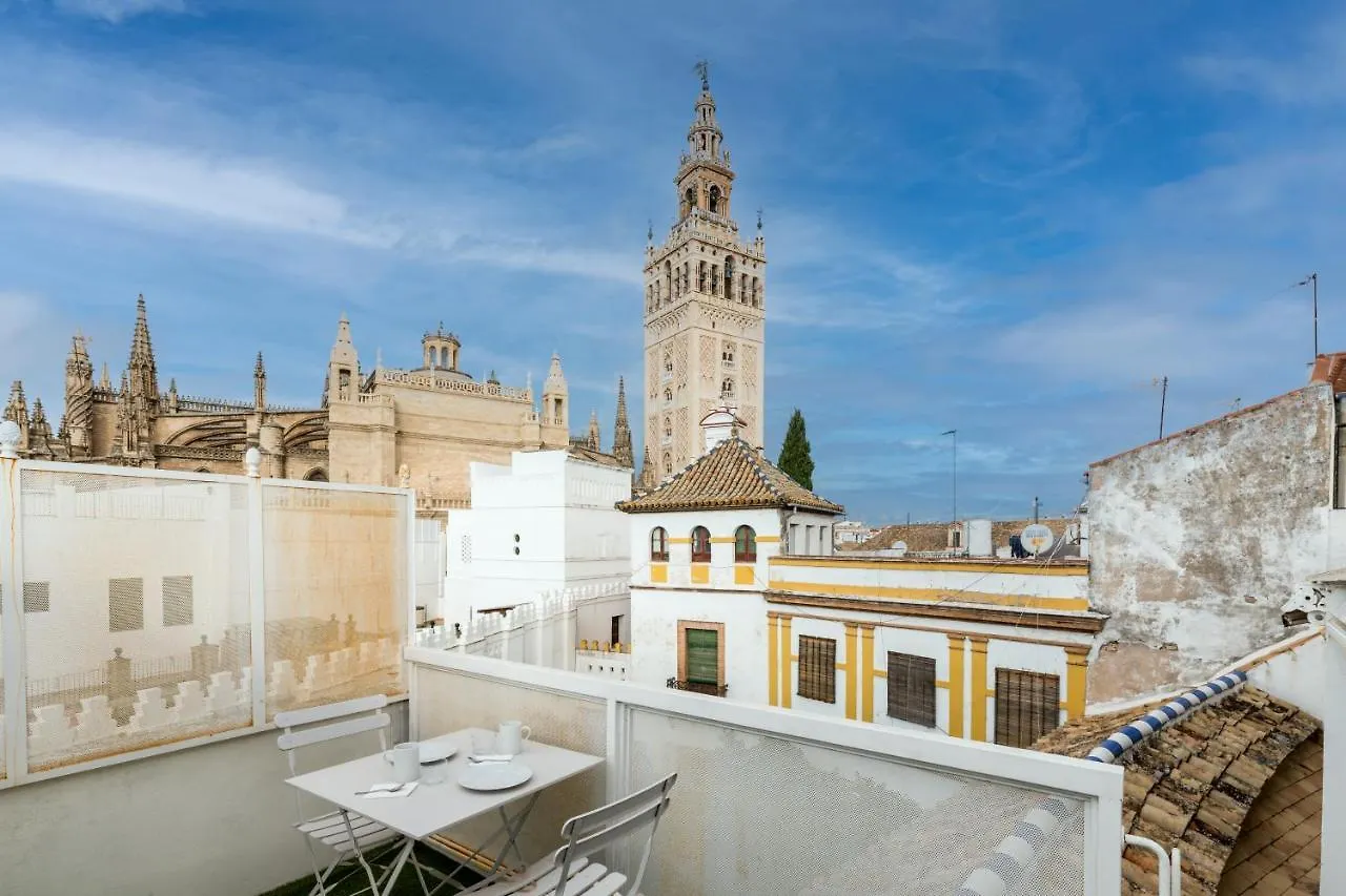 Historic Building Cathedral Apartment Seville
