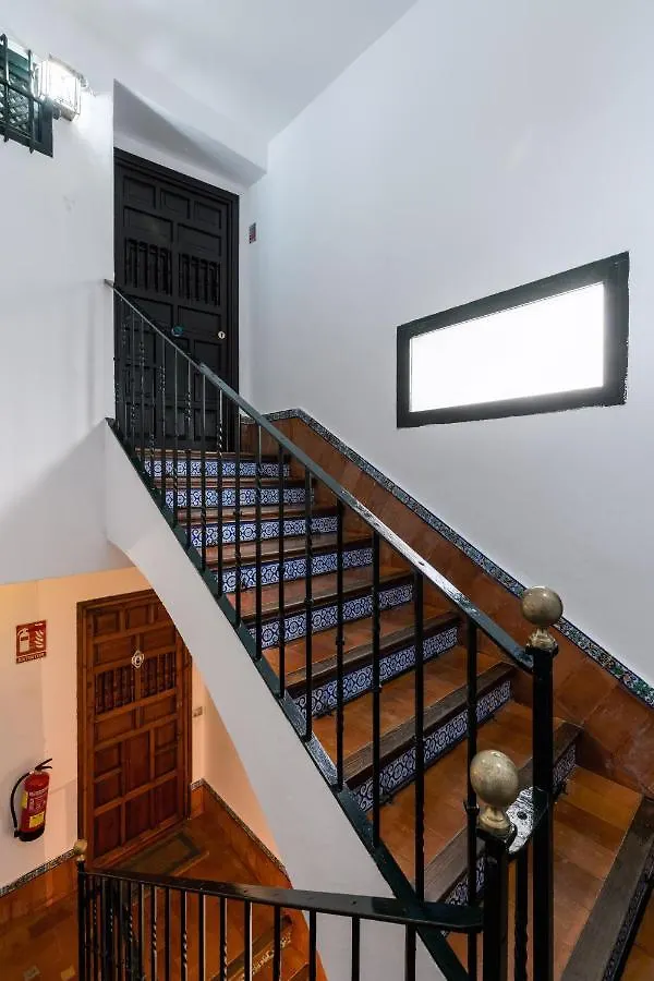 Historic Building Cathedral Apartment Seville