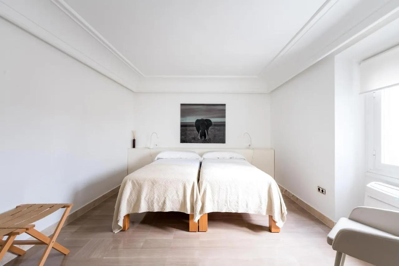 Historic Building Cathedral Apartment Seville