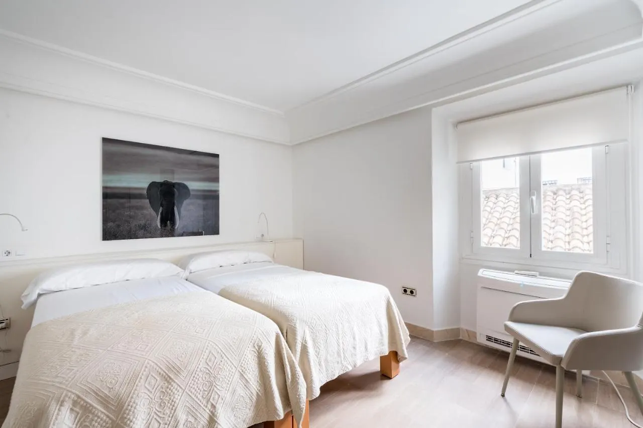 Historic Building Cathedral Apartment Seville Spain